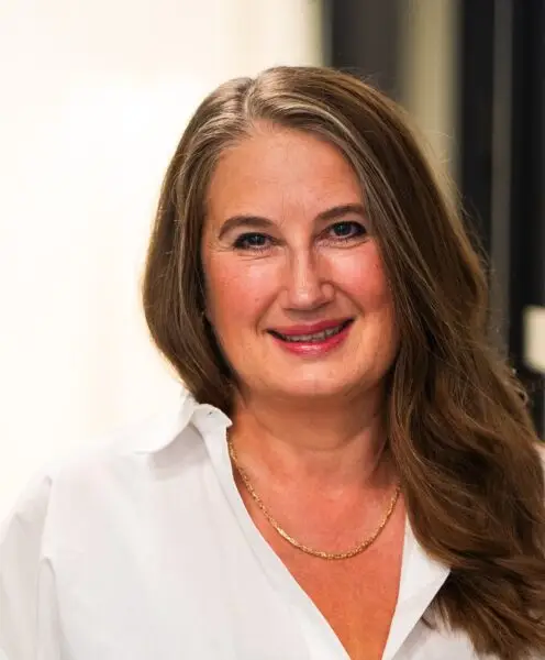 Leni Christine Jebsen Leni Christine Jebsen, executive and team coach, founder of c-momentum